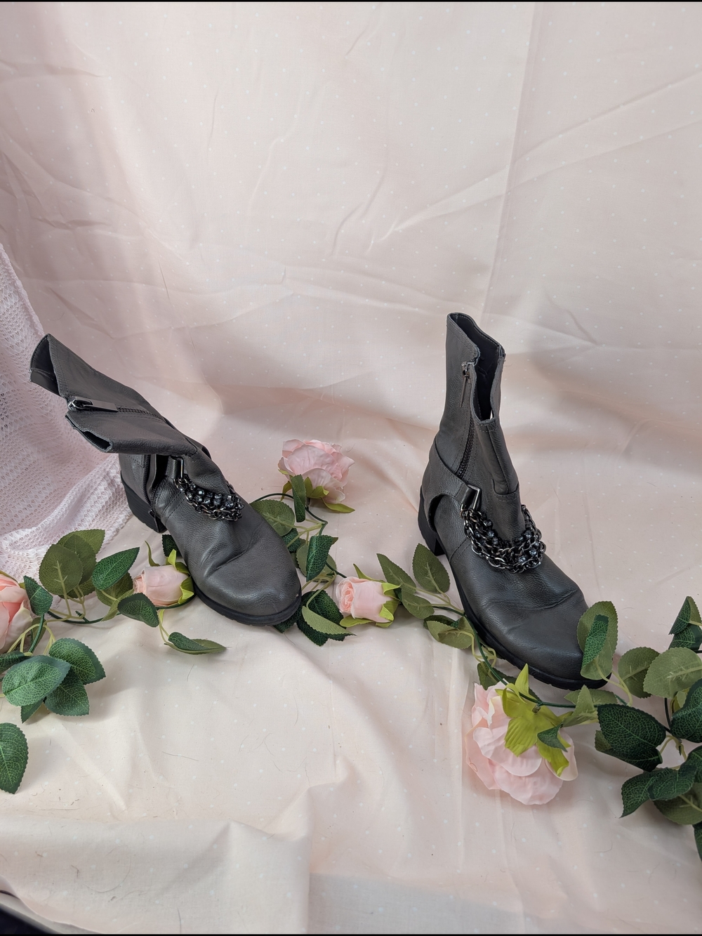 Simply Vera Vera Wang Black Chain-Trim Ankle Boots